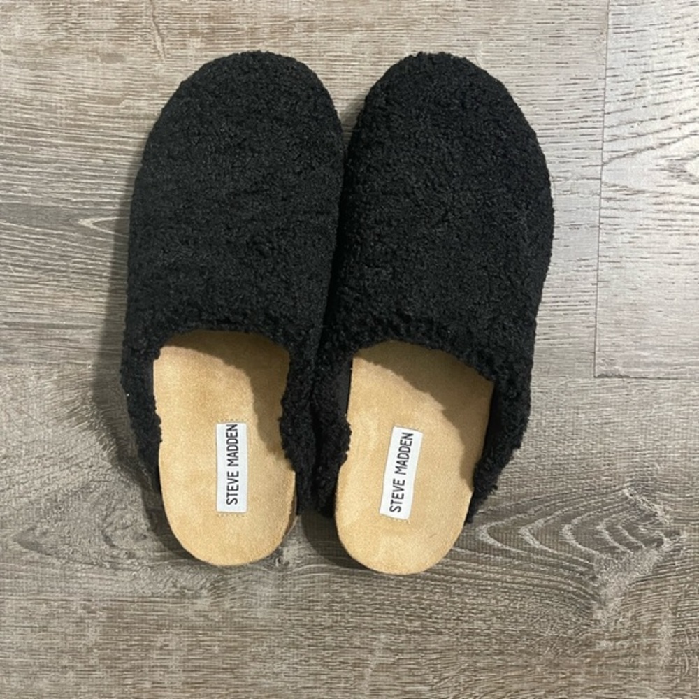 Steve Madden Black Fuzzy Slippers